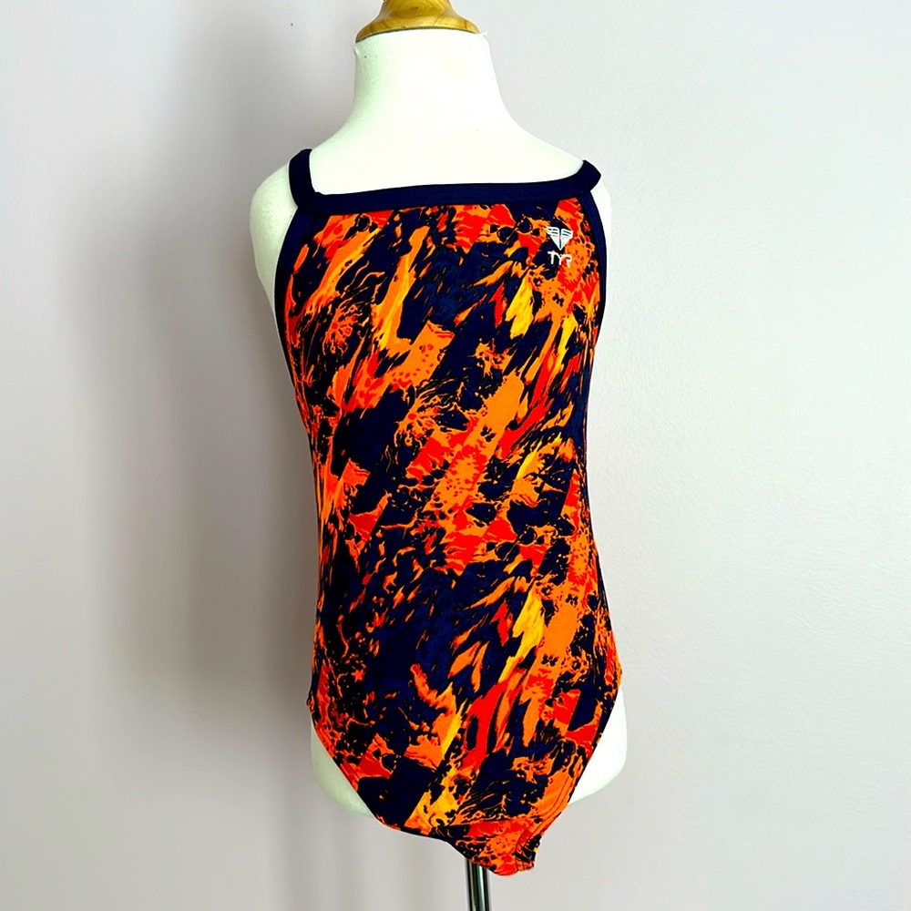 Tyr Girls Swimsuit; swim team; one piece